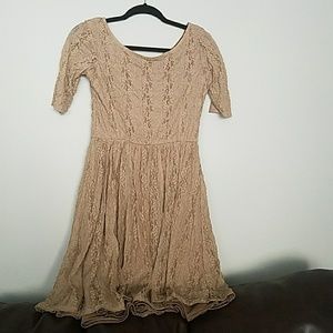 Honey and Lace Emily